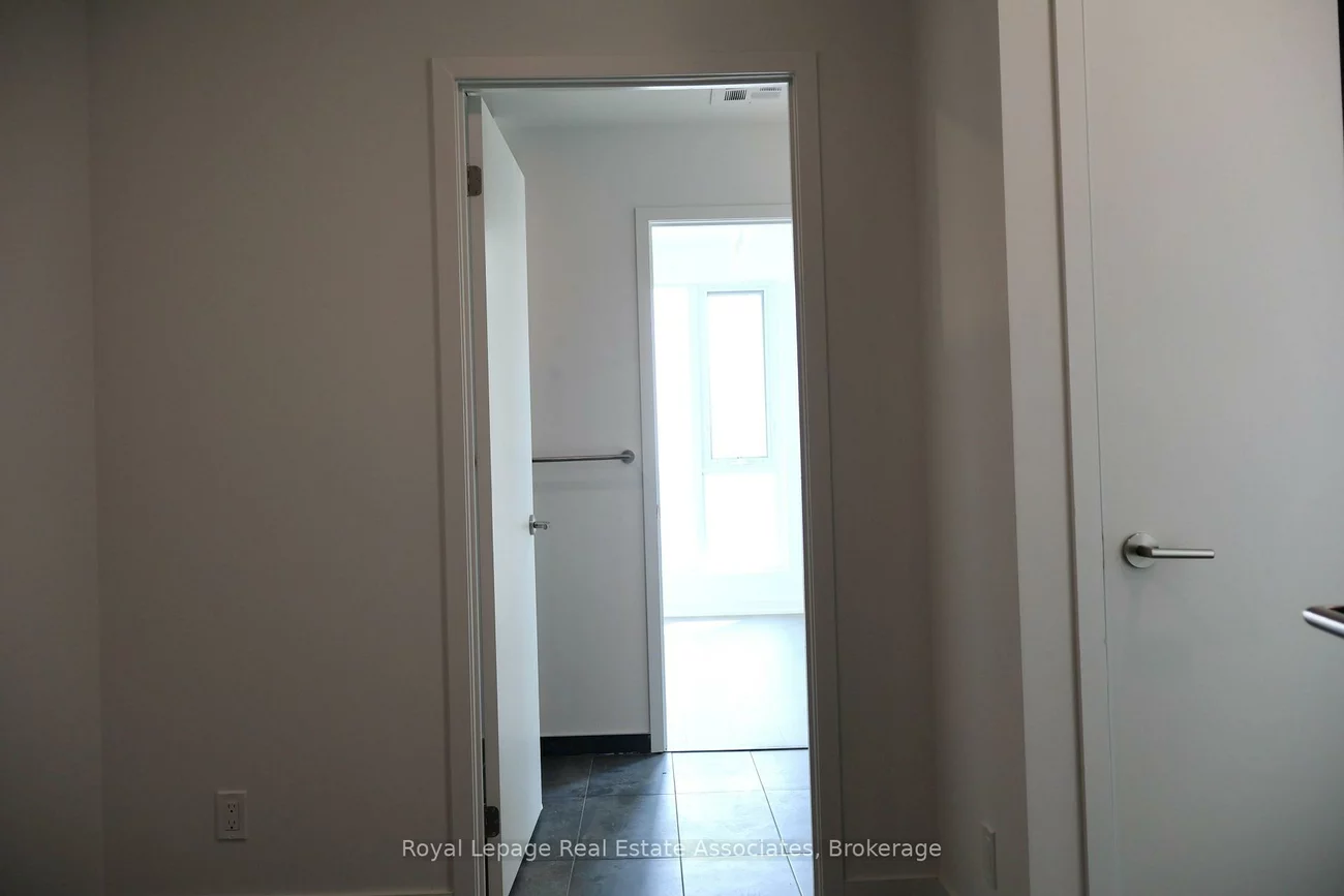 39, Mary, City Centre, Barrie