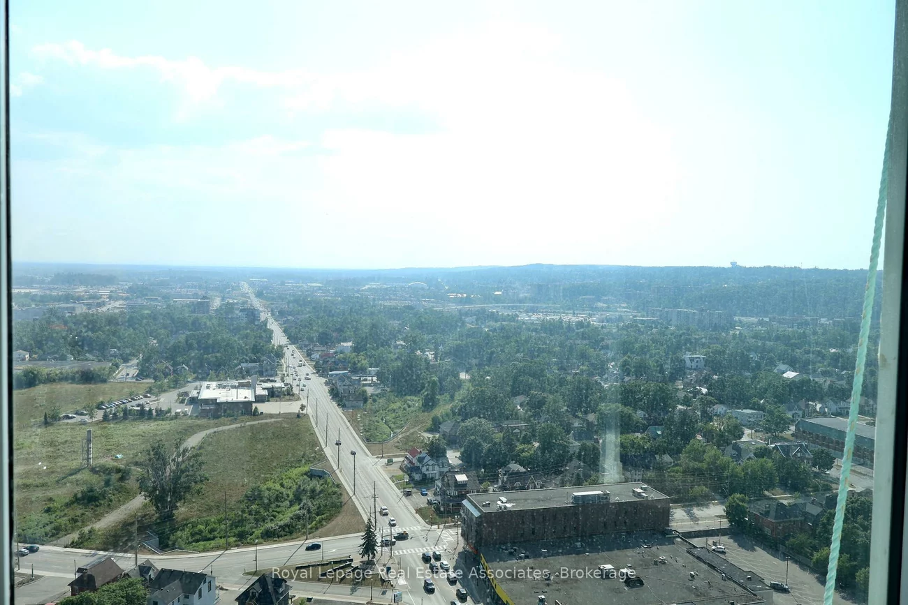 39, Mary, City Centre, Barrie