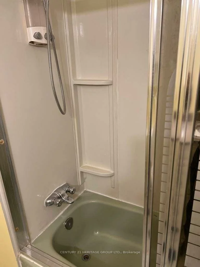 233, Innisfil, Allandale Centre, Barrie