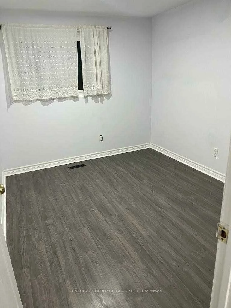 233, Innisfil, Allandale Centre, Barrie