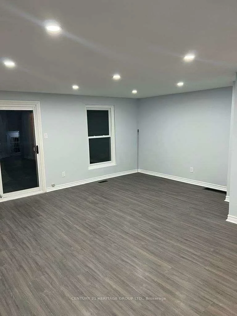 233, Innisfil, Allandale Centre, Barrie