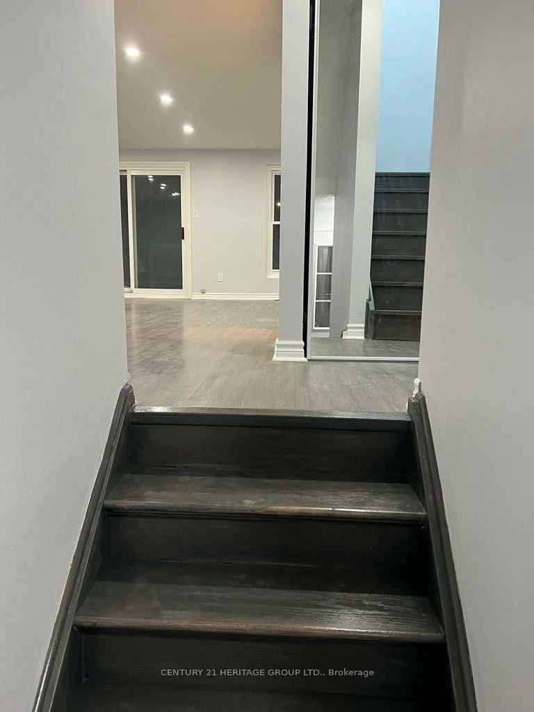 233, Innisfil, Allandale Centre, Barrie