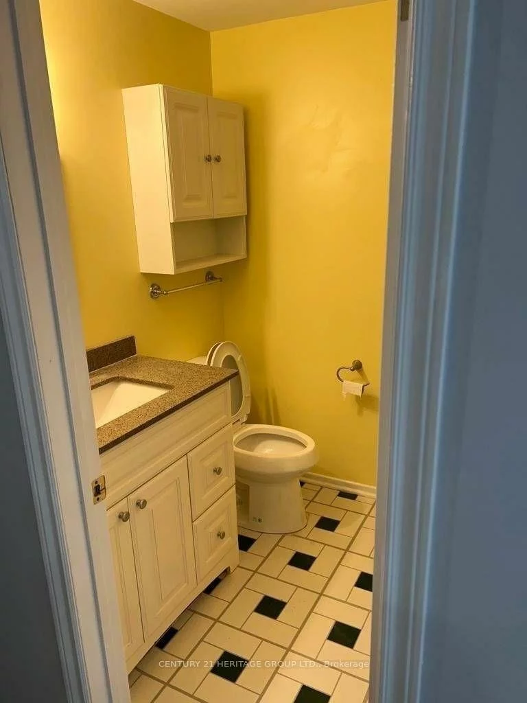 233, Innisfil, Allandale Centre, Barrie
