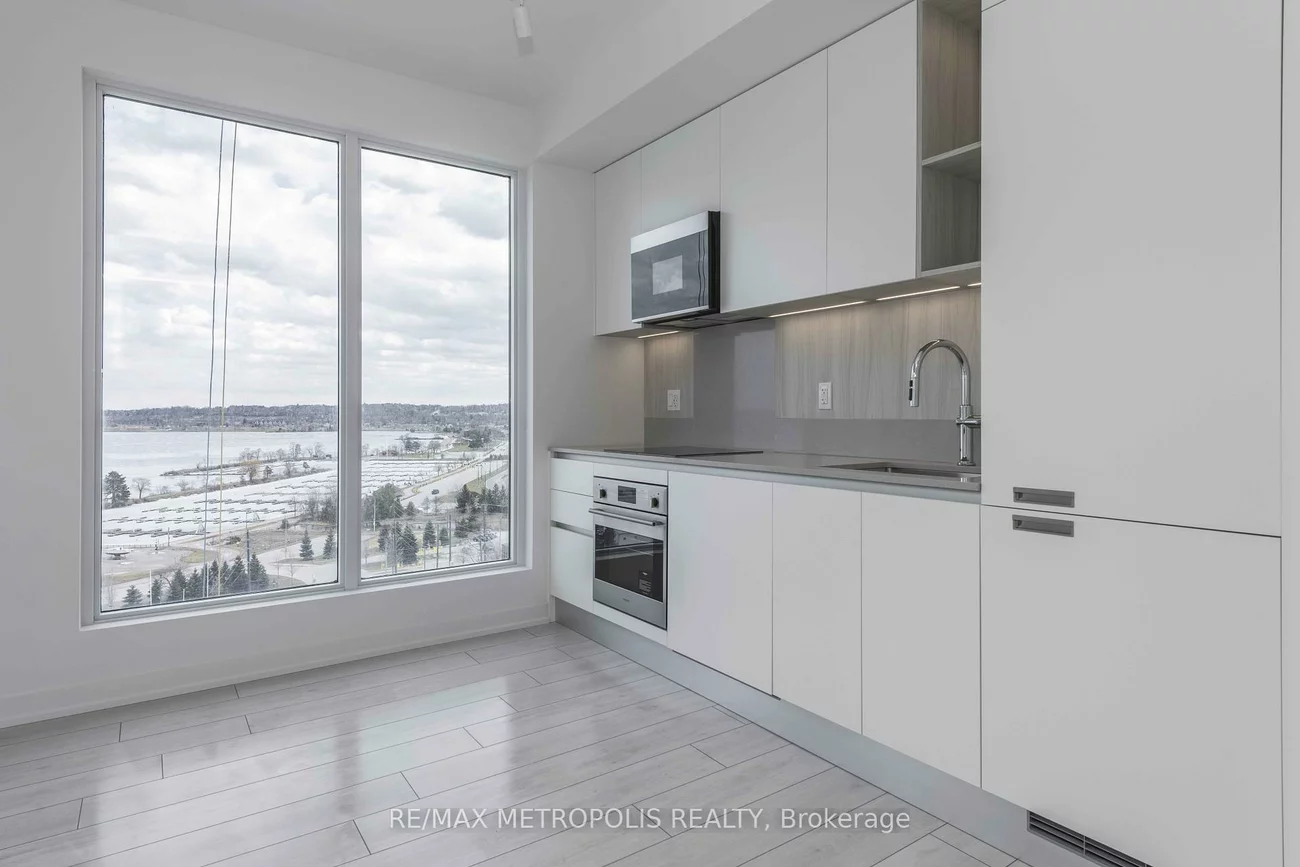 39, Mary, City Centre, Barrie