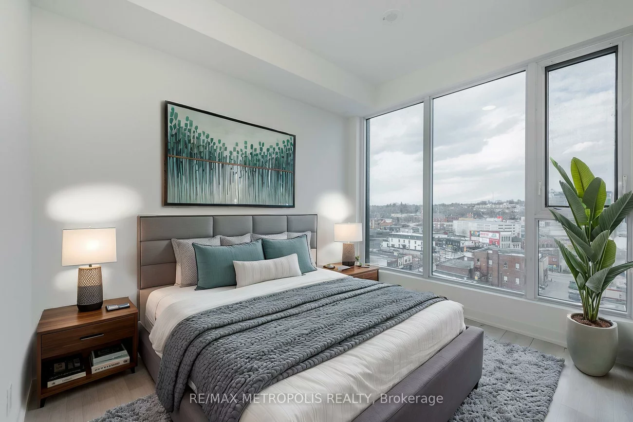39, Mary, City Centre, Barrie