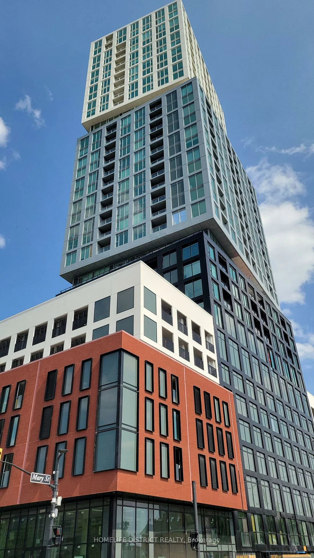 39, Mary, City Centre, Barrie