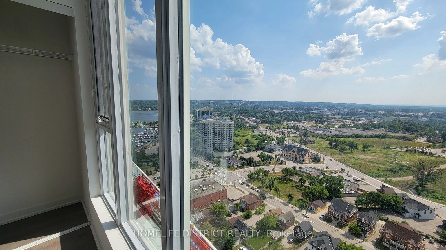 39, Mary, City Centre, Barrie