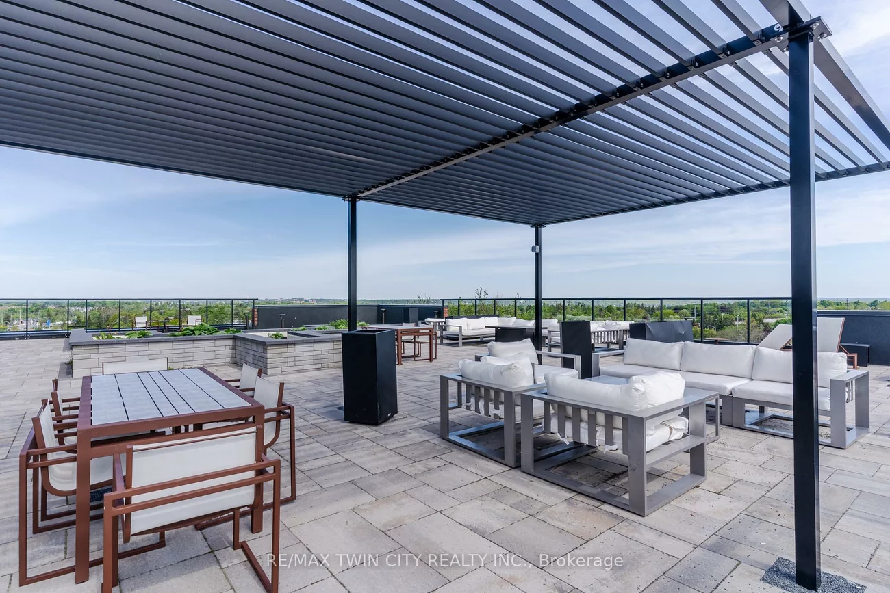 681, Yonge, Painswick South, Barrie