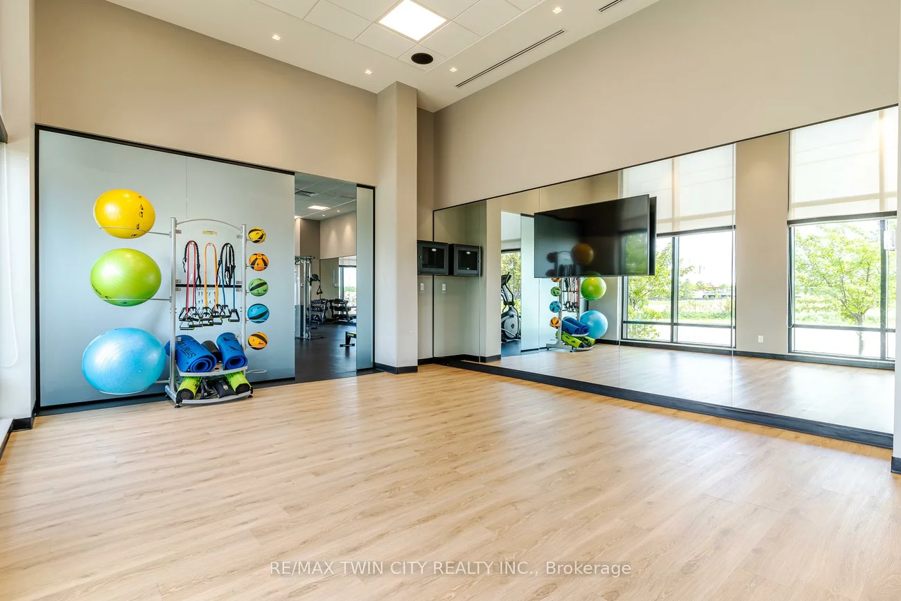 681, Yonge, Painswick South, Barrie
