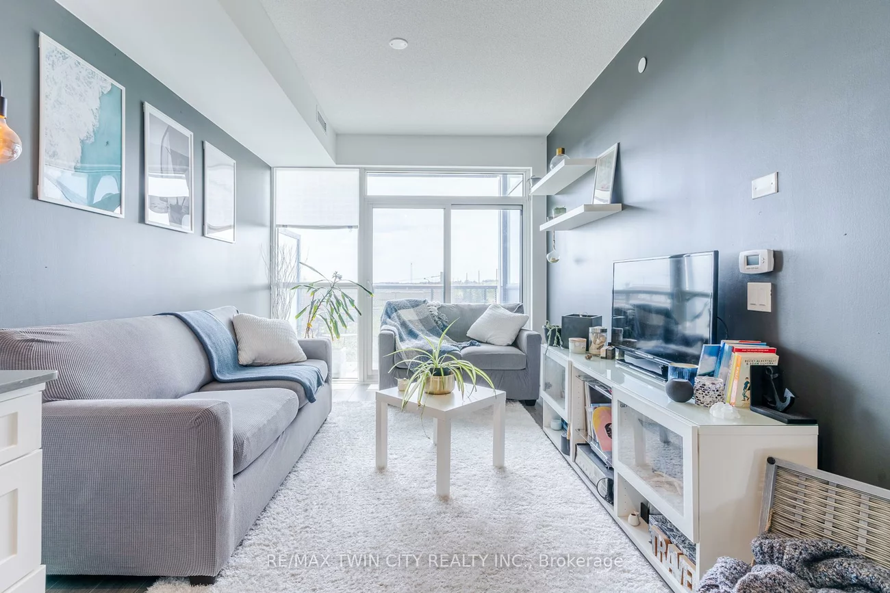 681, Yonge, Painswick South, Barrie