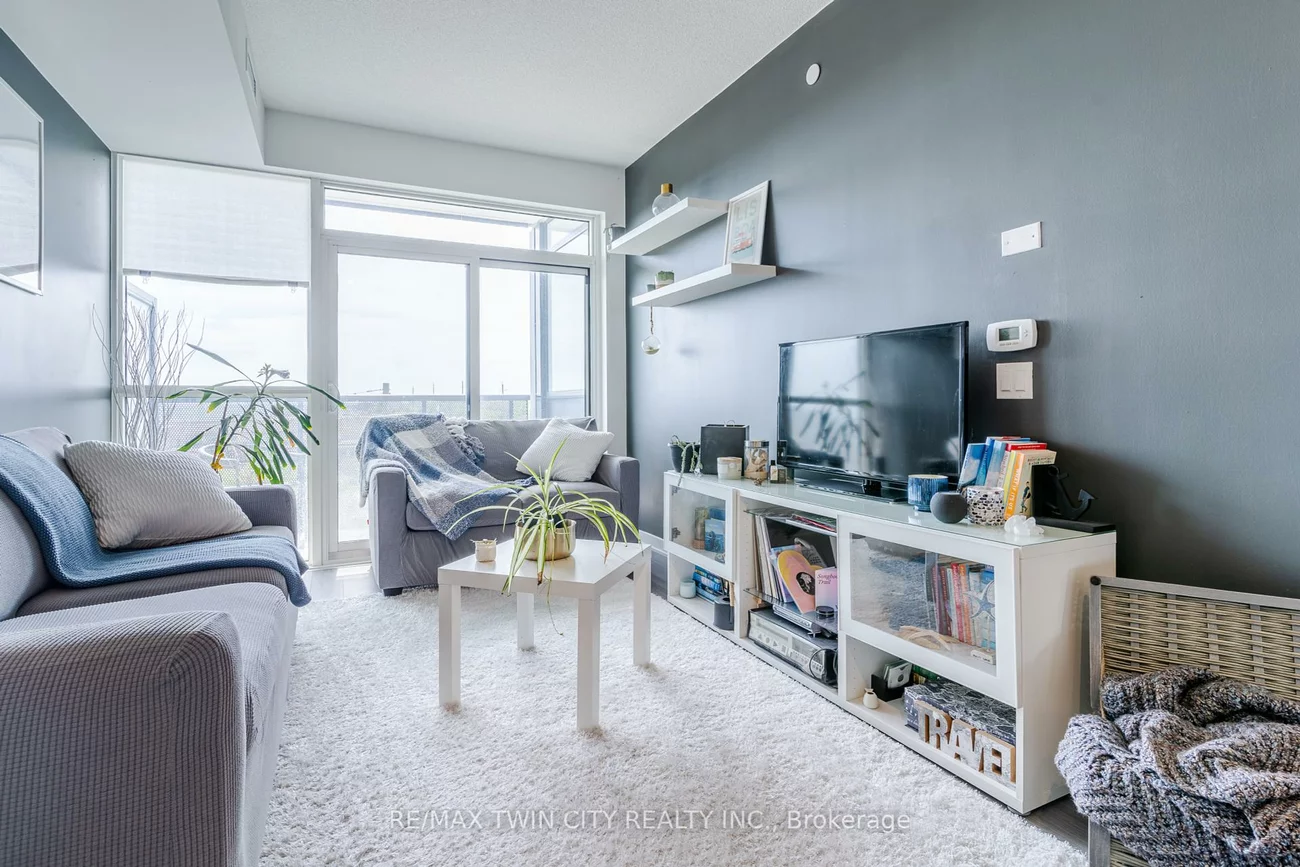 681, Yonge, Painswick South, Barrie