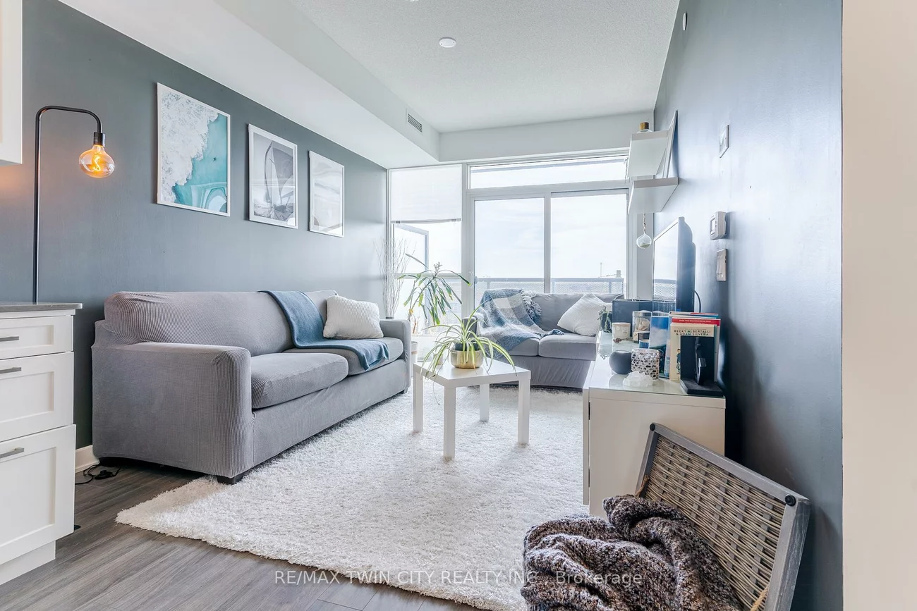 681, Yonge, Painswick South, Barrie