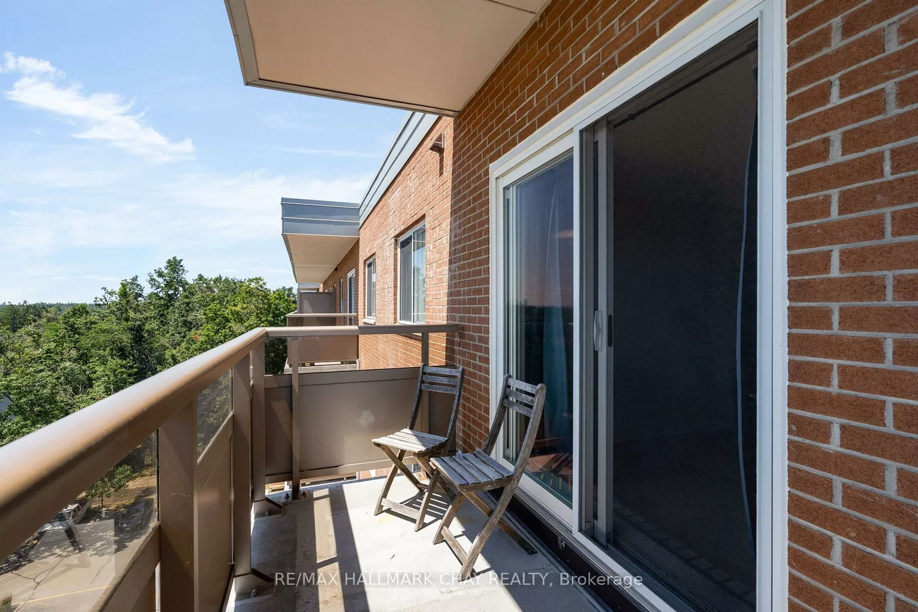 414, Blake, Codrington, Barrie