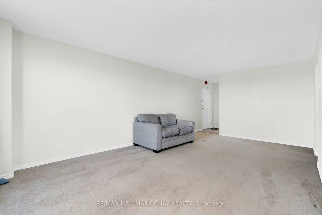 414, Blake, Codrington, Barrie