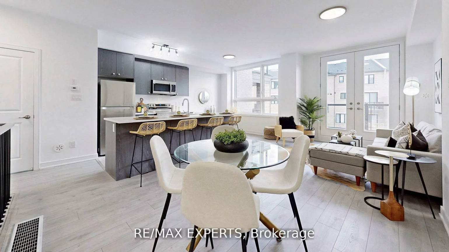 22, Spry, Innis-Shore, Barrie