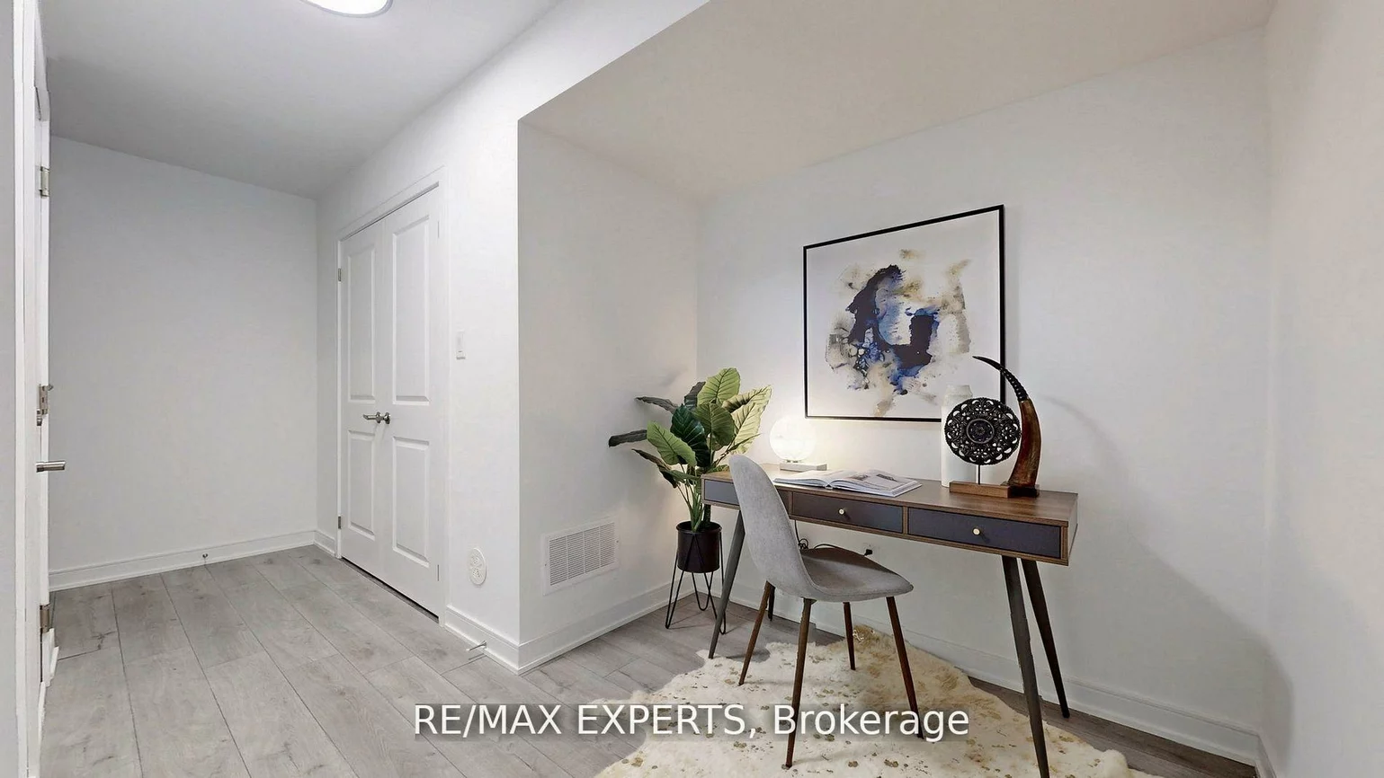 22, Spry, Innis-Shore, Barrie