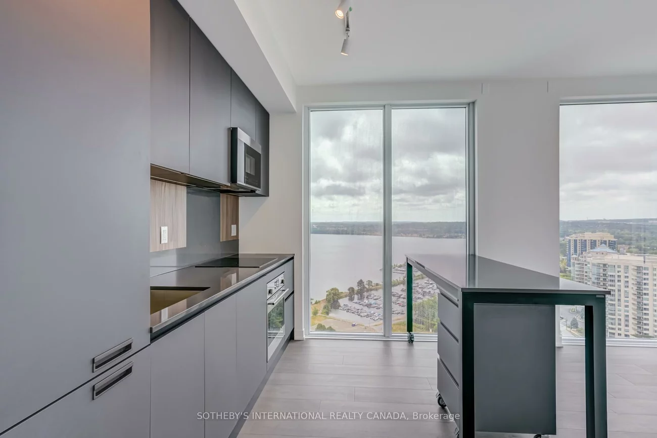 39, Mary, City Centre, Barrie
