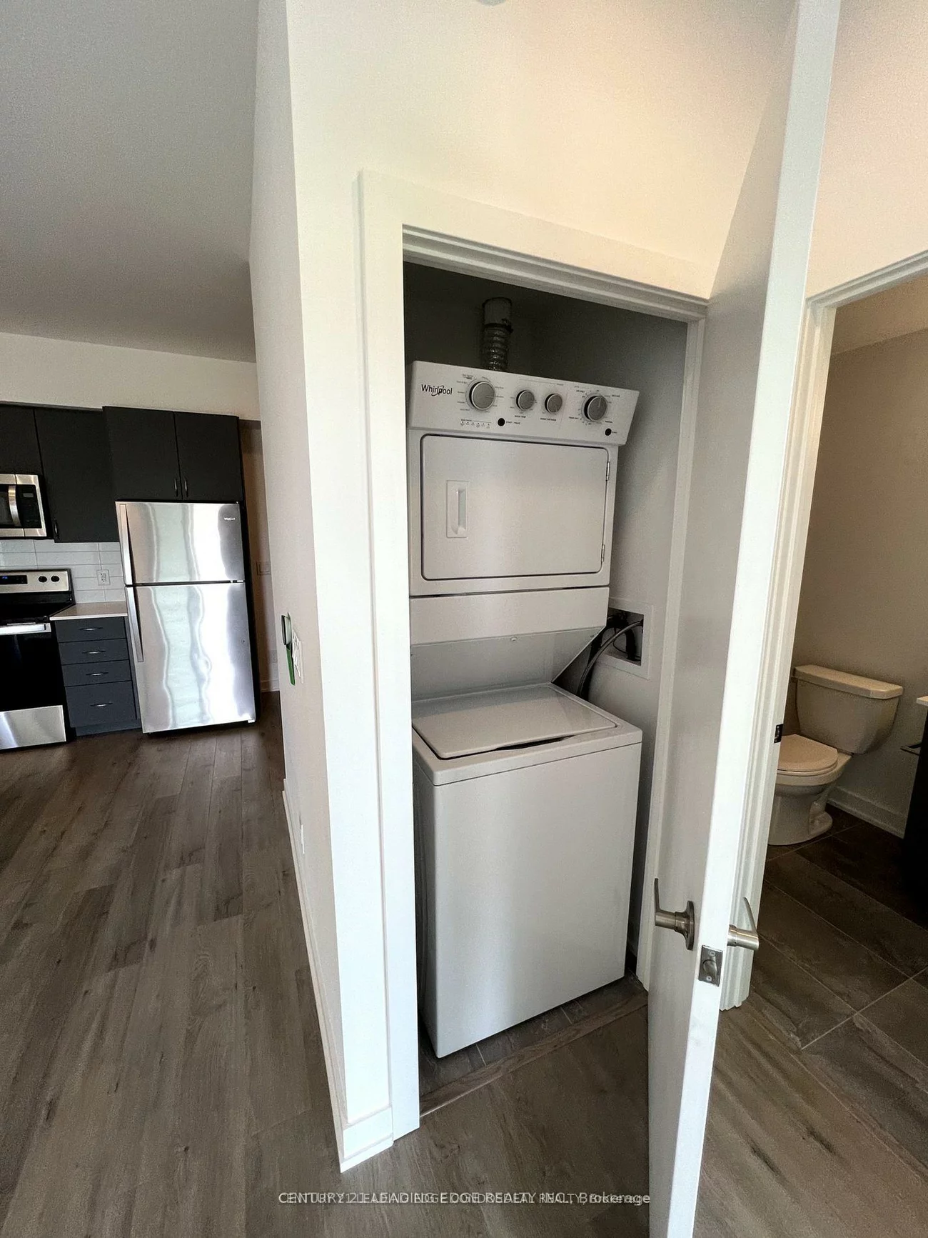 56, Lakeside, Little Lake, Barrie
