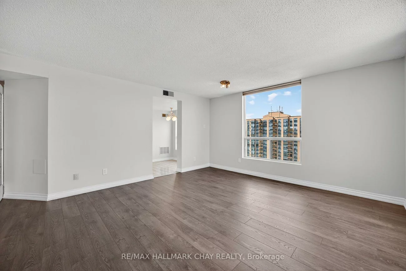 75, Ellen, Lakeshore, Barrie