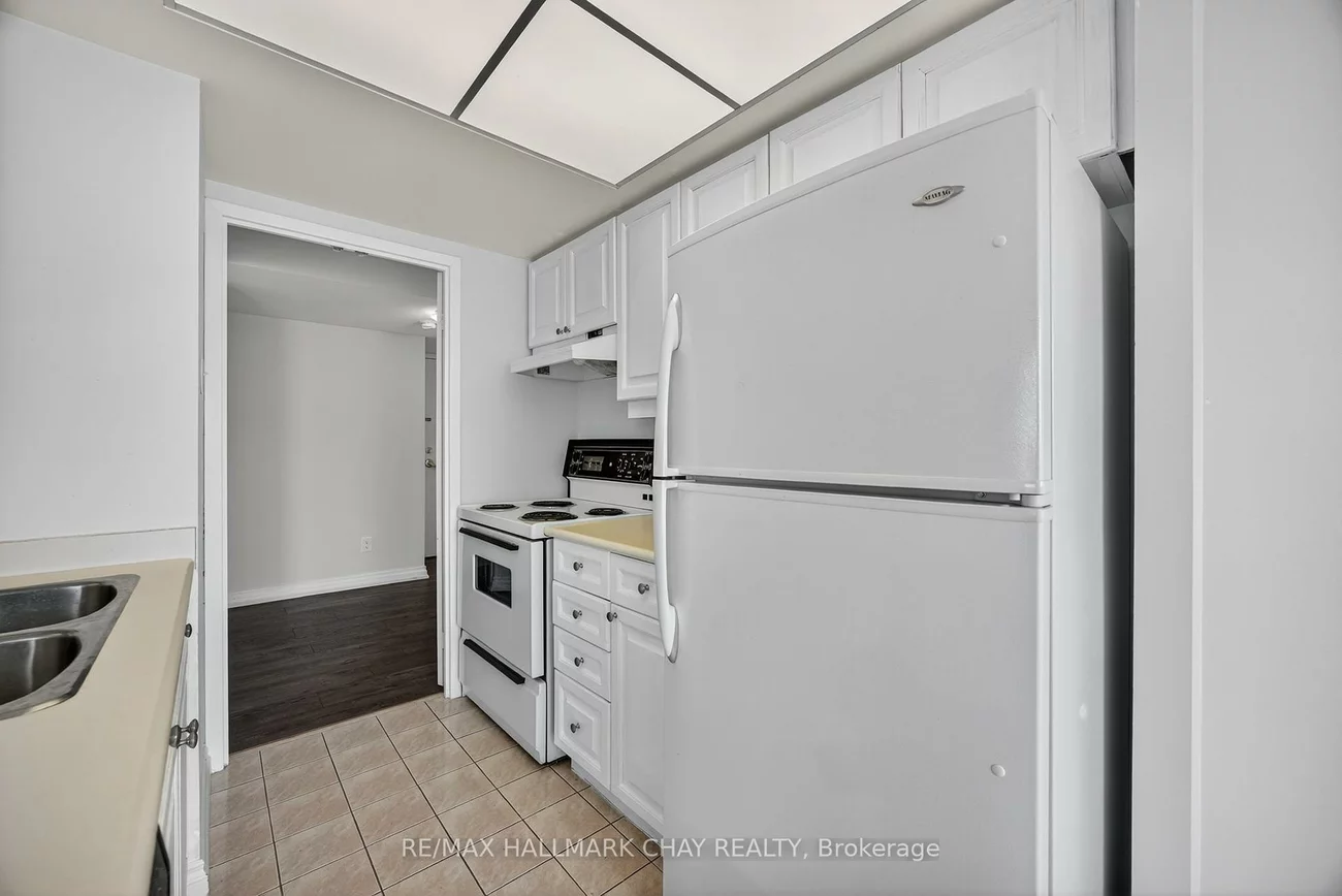 75, Ellen, Lakeshore, Barrie