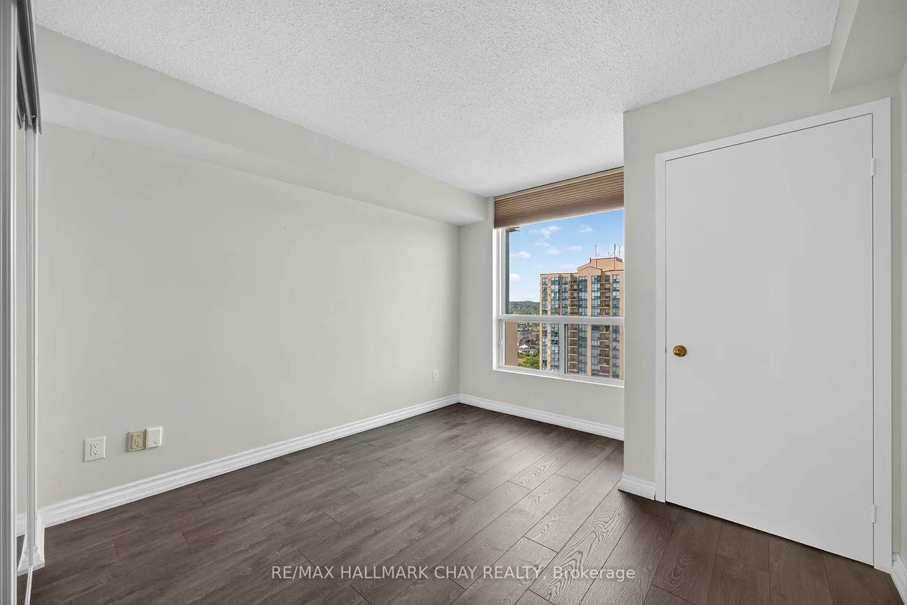 75, Ellen, Lakeshore, Barrie