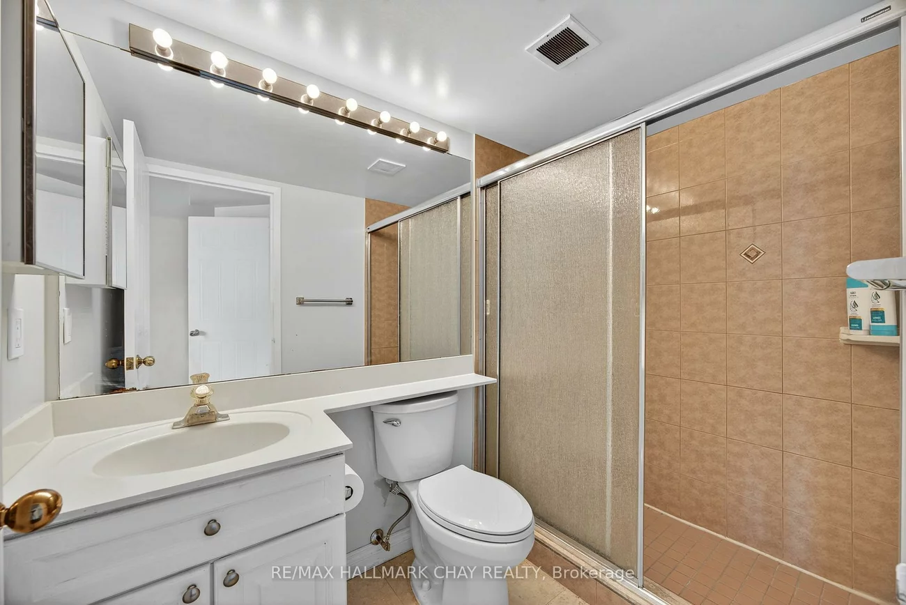 75, Ellen, Lakeshore, Barrie