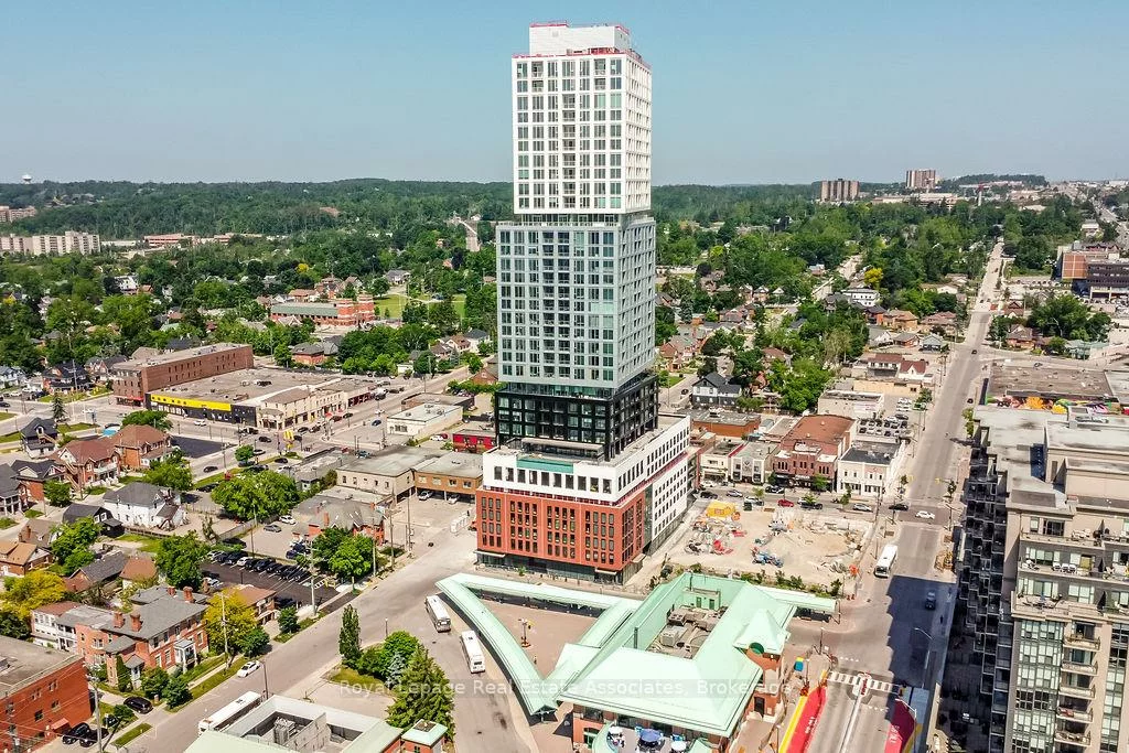39, Mary, City Centre, Barrie