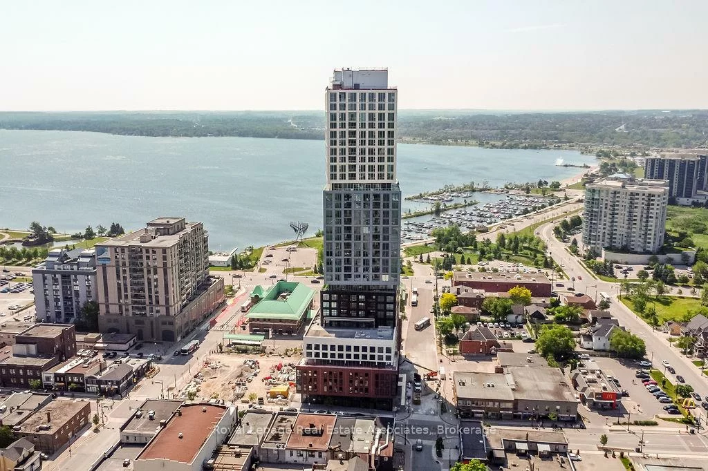 39, Mary, City Centre, Barrie