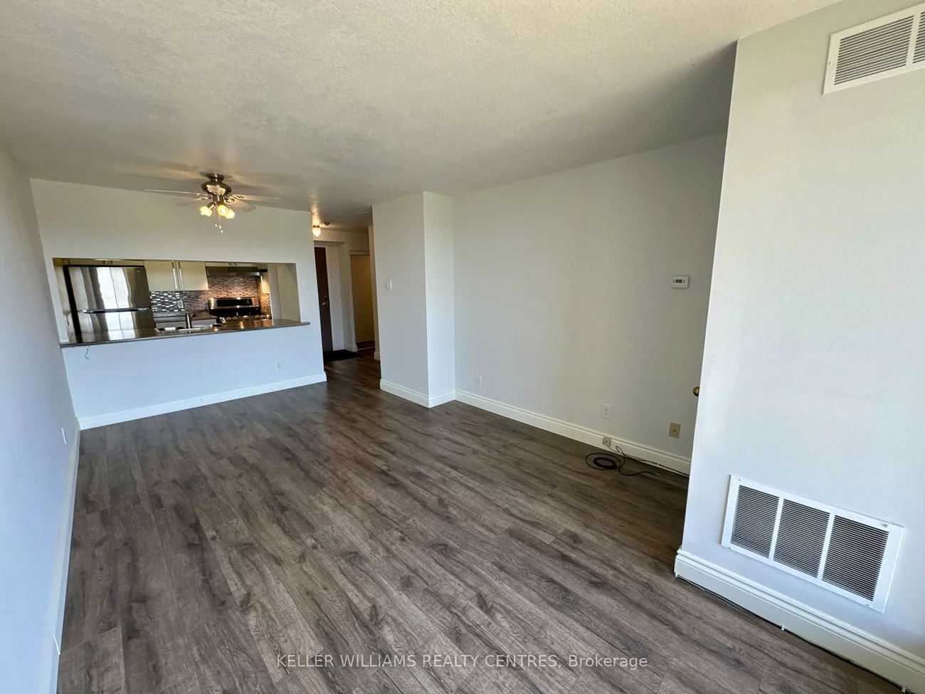 75, Ellen, City Centre, Barrie