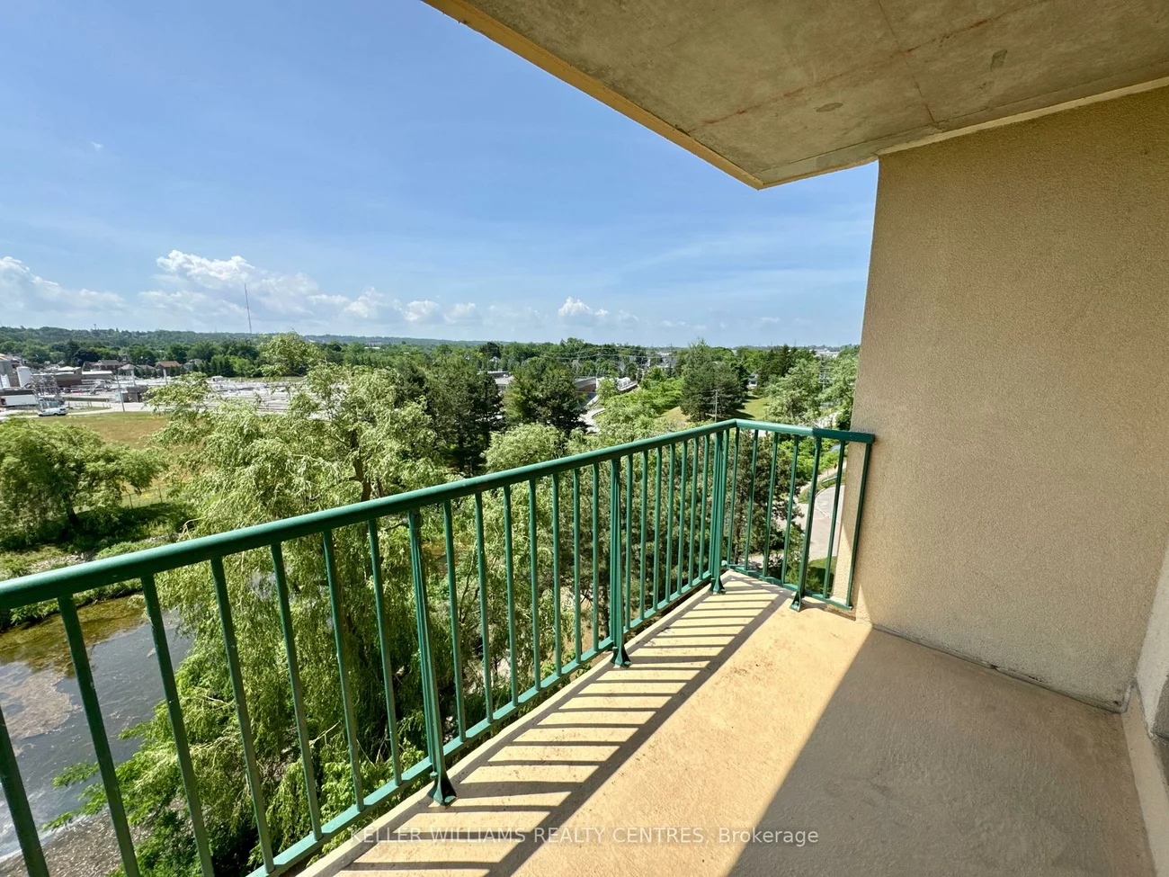 75, Ellen, City Centre, Barrie