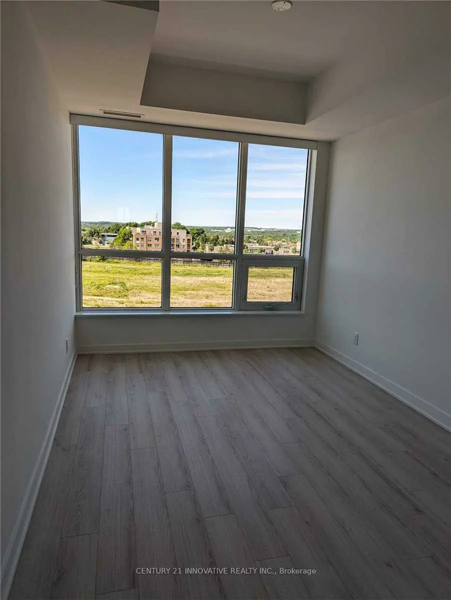 681, Yonge, Painswick South, Barrie