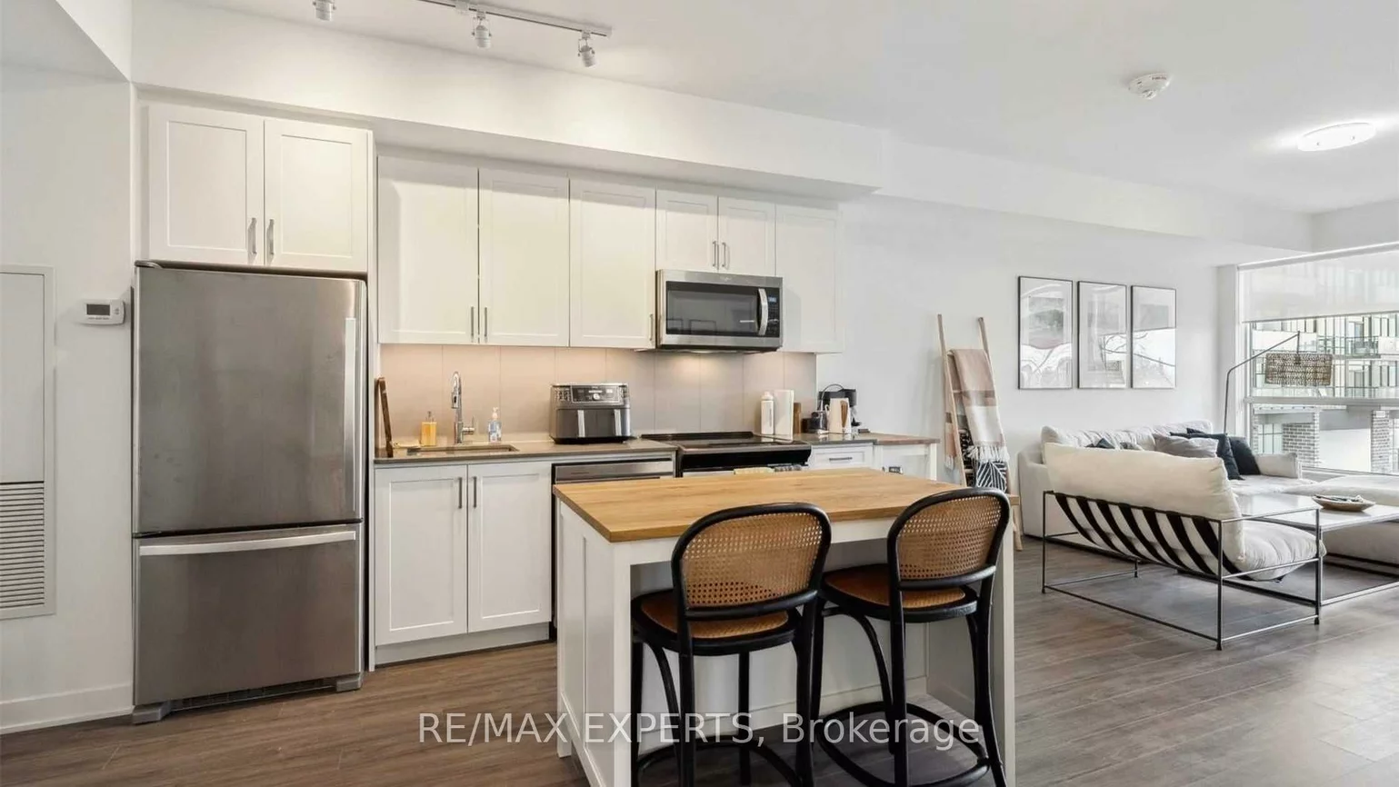 681, Yonge, Painswick South, Barrie