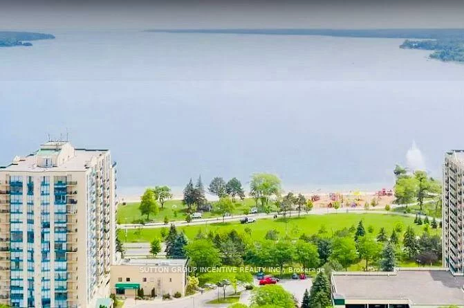 65, Ellen, City Centre, Barrie