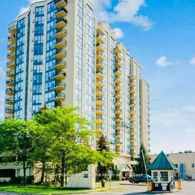 65, Ellen, City Centre, Barrie