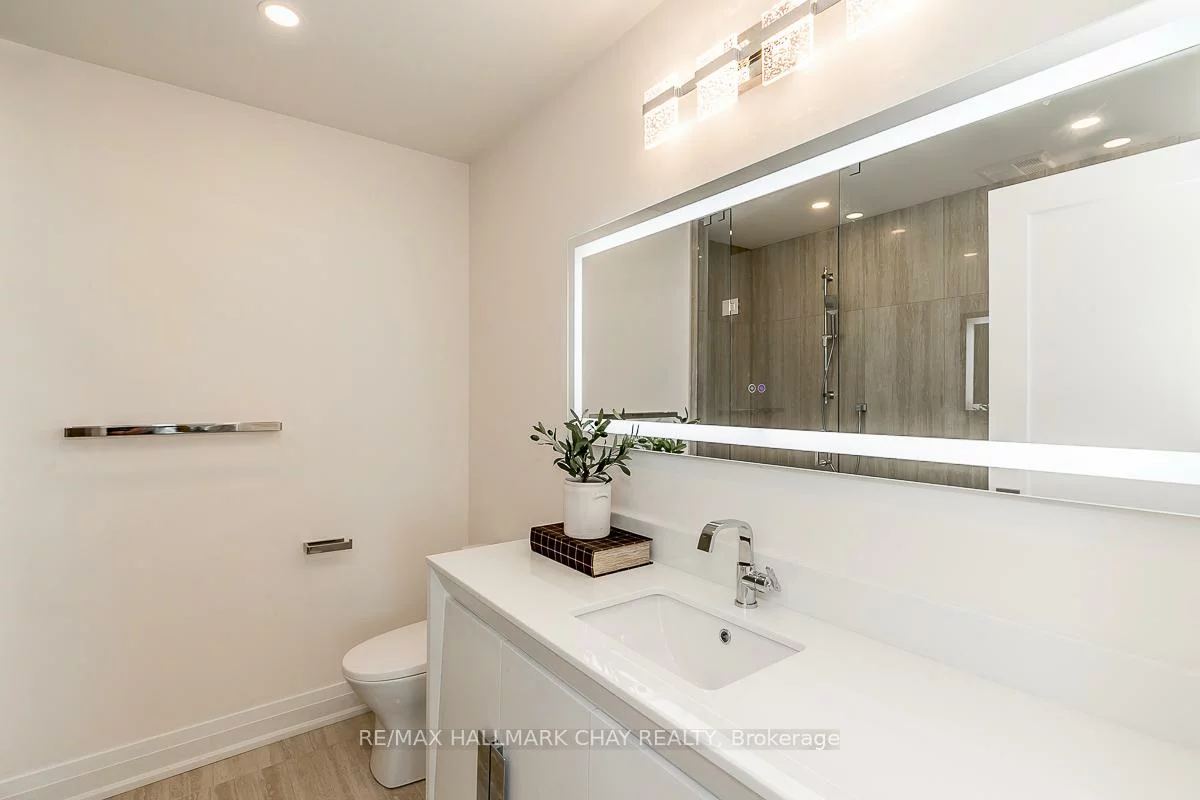 2, Toronto, City Centre, Barrie
