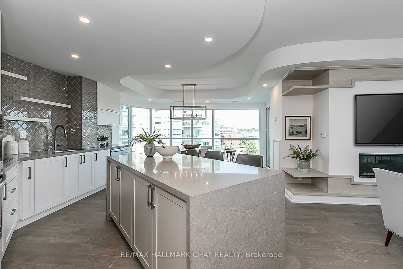 2, Toronto, City Centre, Barrie