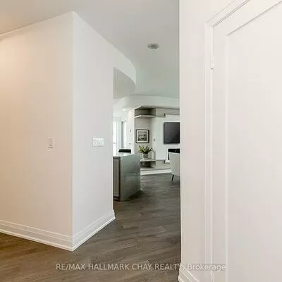 2, Toronto, City Centre, Barrie
