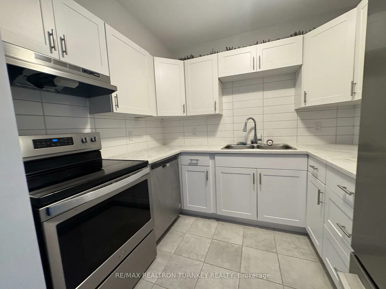 126, Bell Farm, Alliance, Barrie