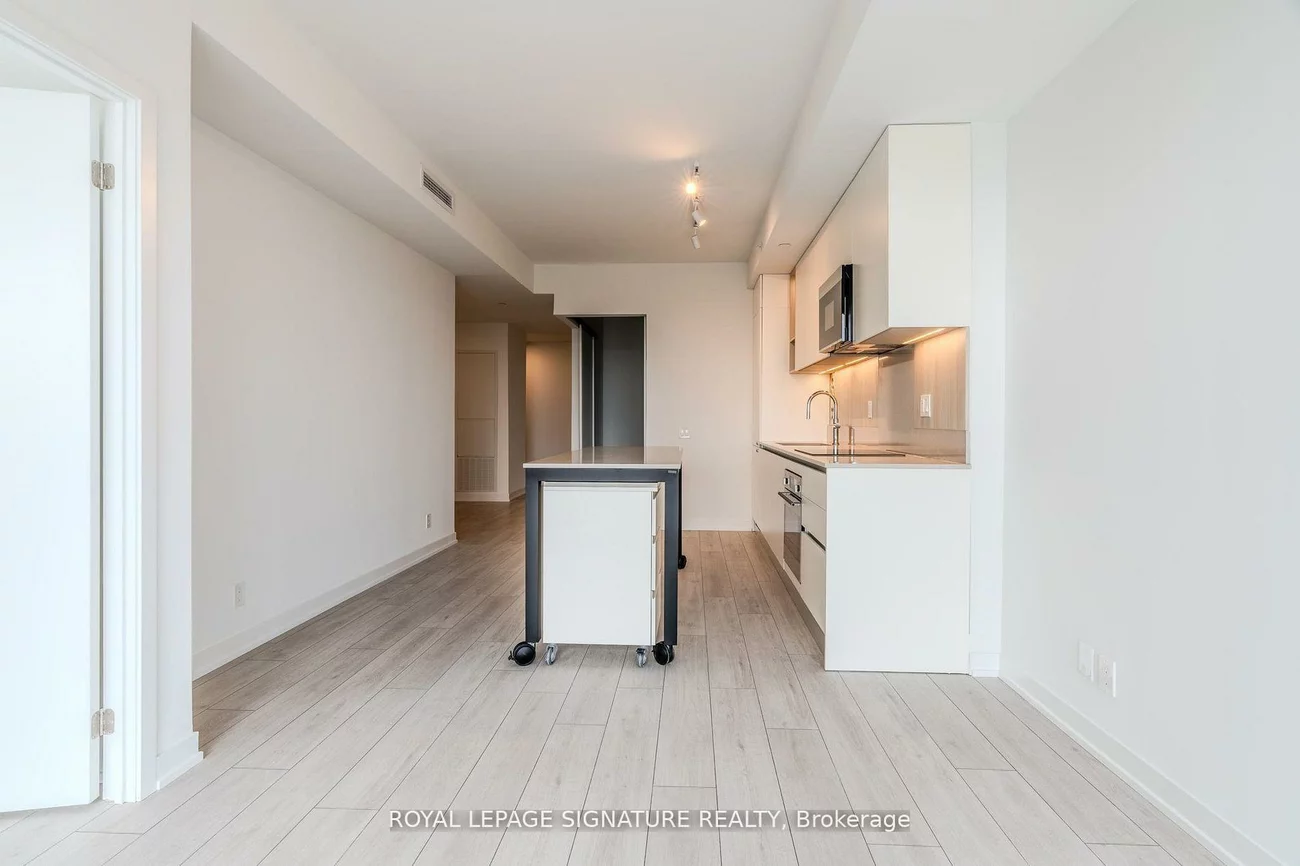 39, Mary St, City Centre, Barrie