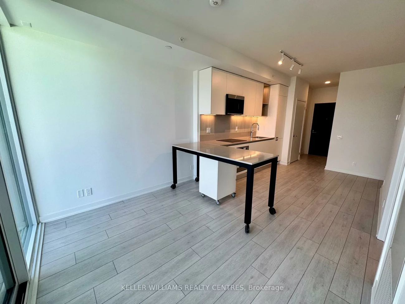 39, Mary, City Centre, Barrie