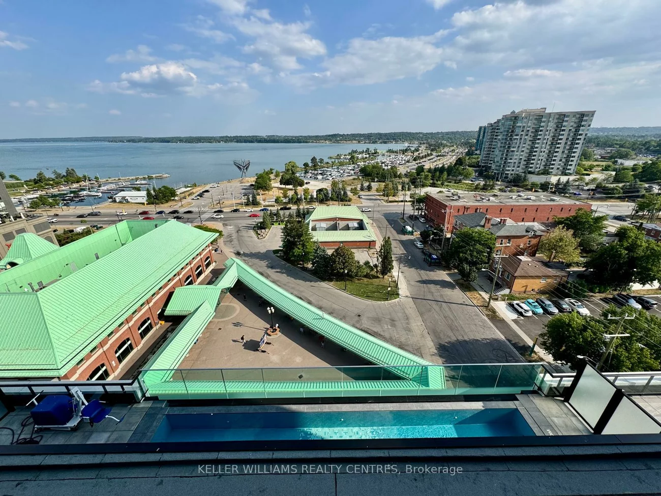 39, Mary, City Centre, Barrie