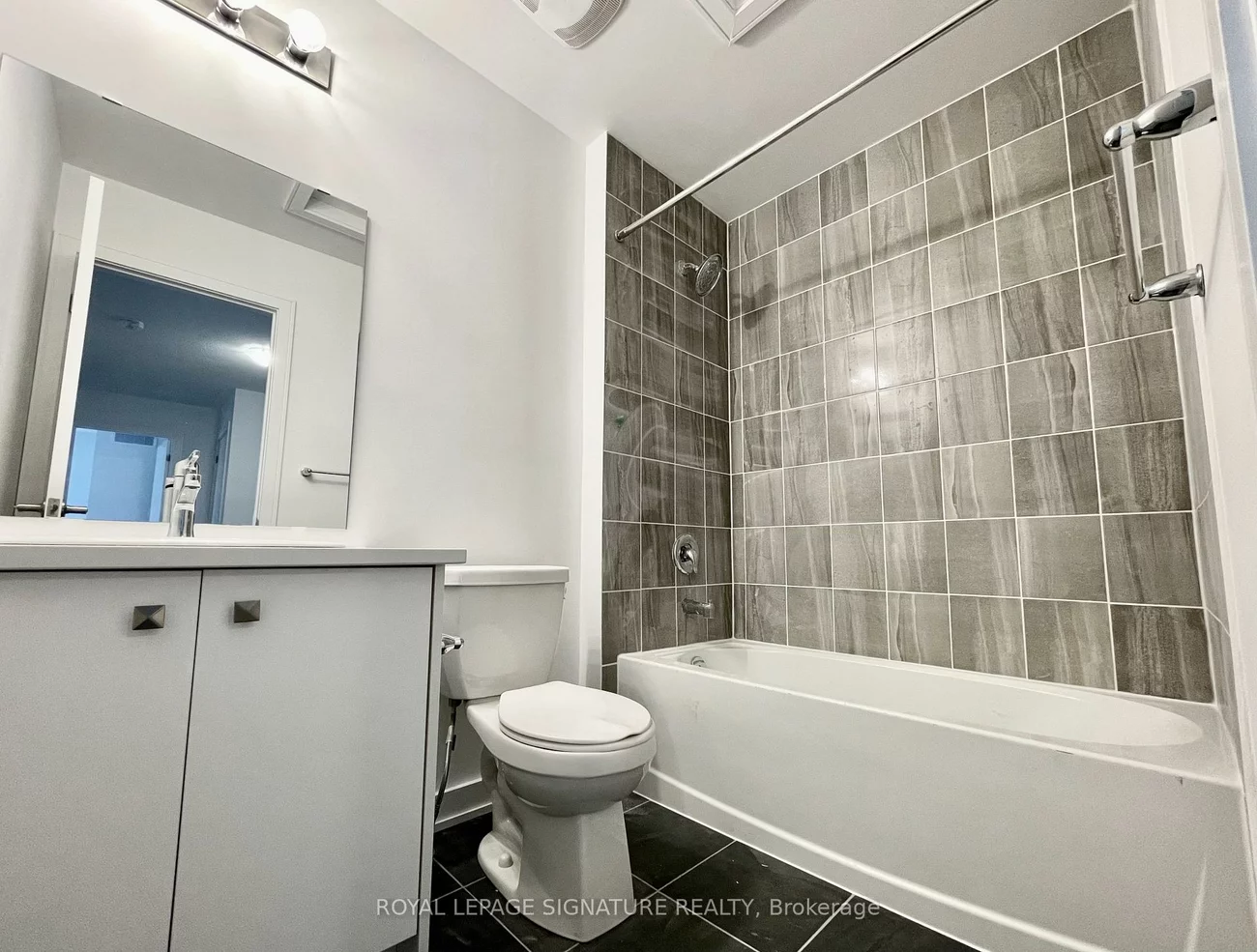 129, Appletree, Innis-Shore, Barrie