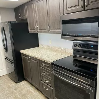 75, Ellen, City Centre, Barrie