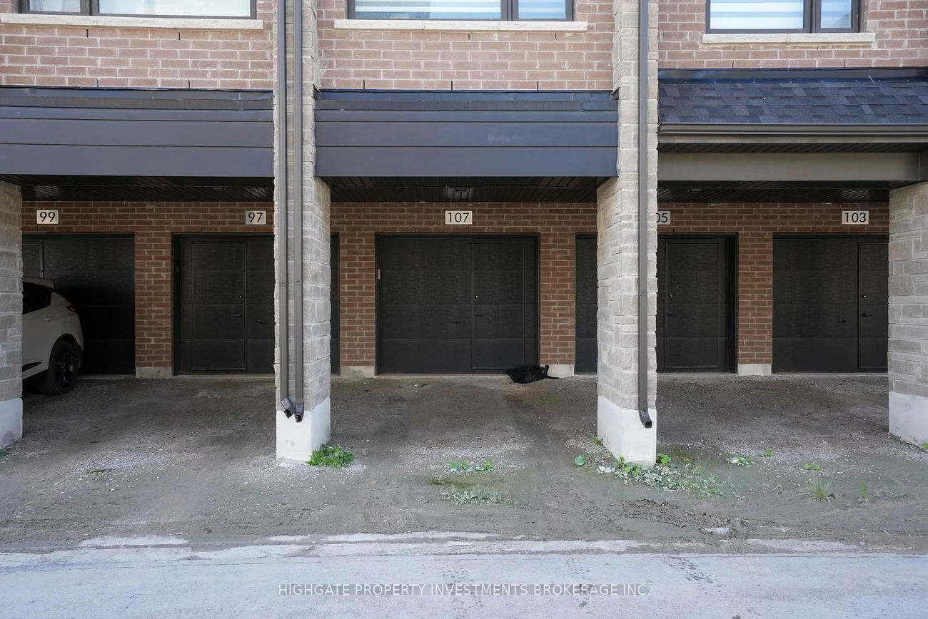 107, Appletree, Innis-Shore, Barrie