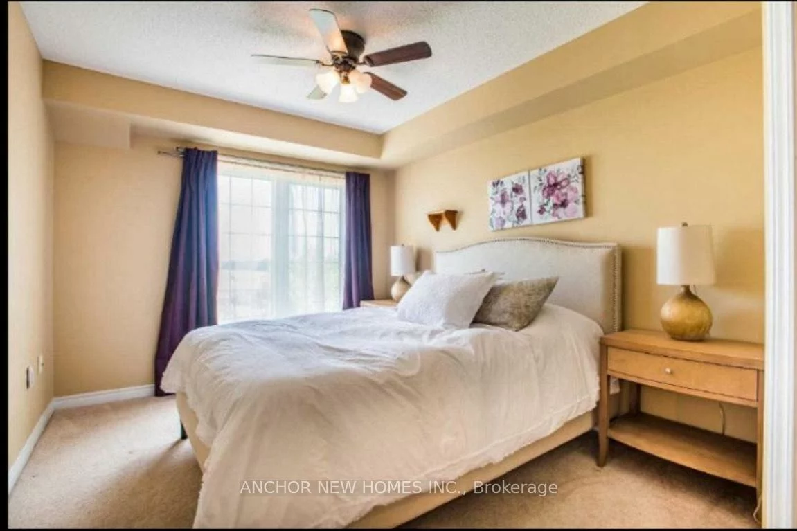 137, Sydenham Wells, 400 East, Barrie