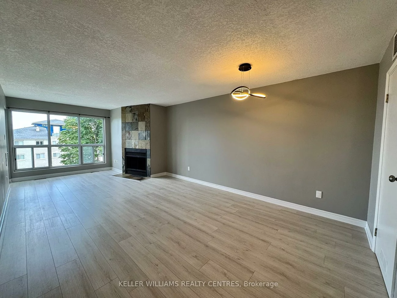 126, Bell Farm, Alliance, Barrie