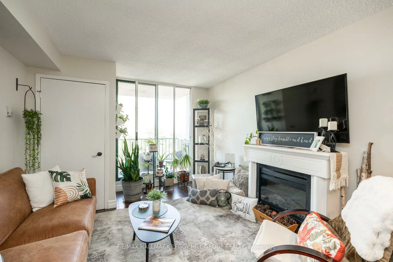 75, Ellen, City Centre, Barrie