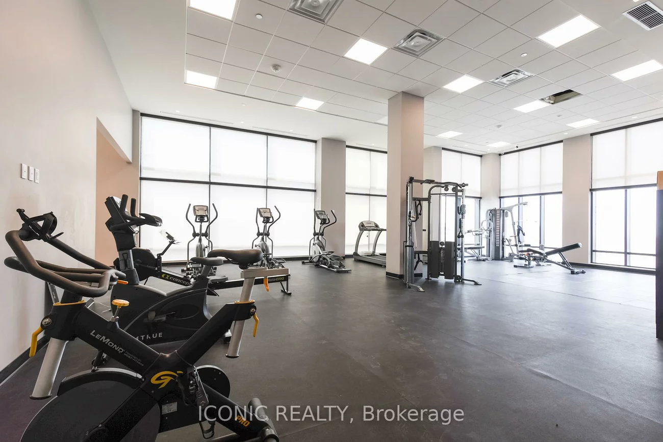 681, Yonge, Painswick South, Barrie