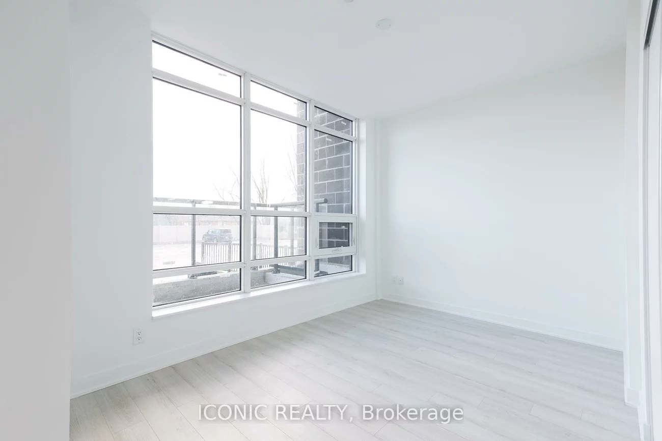 681, Yonge, Painswick South, Barrie