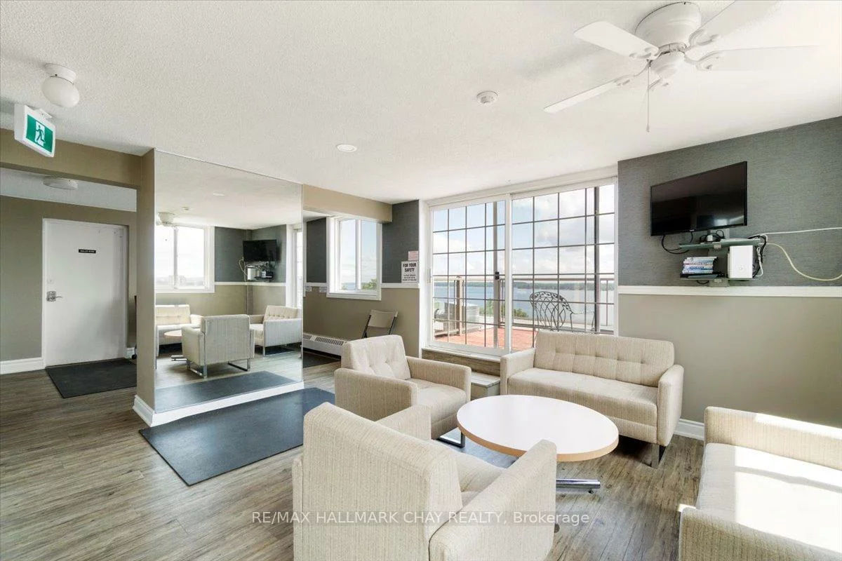 2, Albert, City Centre, Barrie